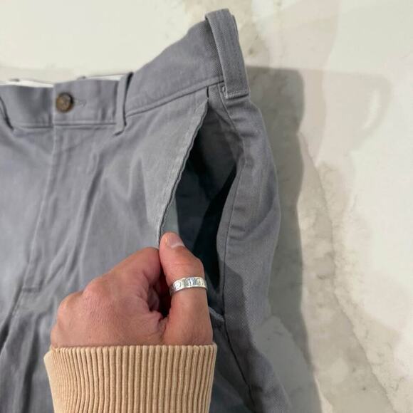 J. Crew 7” Flex Chino Flat Front Shorts Men's 31 Gray Cotton Preppy Minimalist - Picture 4 of 7